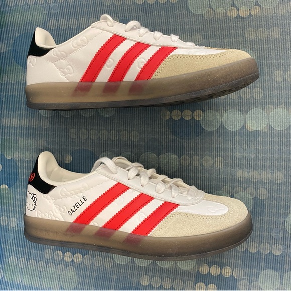 adidas x Hello Kitty White Box with Red Character Art - Picture 2 of 3